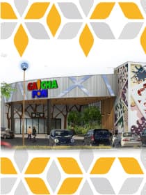 がちゃぽん久居インターガーデン店